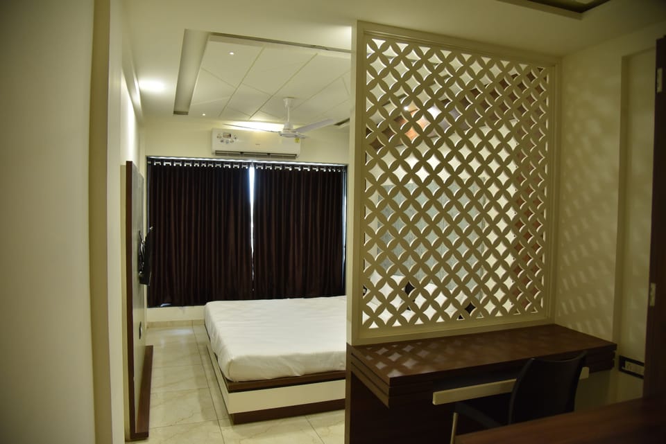 Premium Room | Rollaway beds, free WiFi, bed sheets, wheelchair access