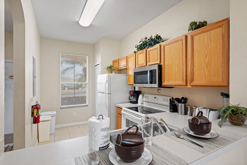 Cook like a pro in the fully-equipped and functional kitchen.