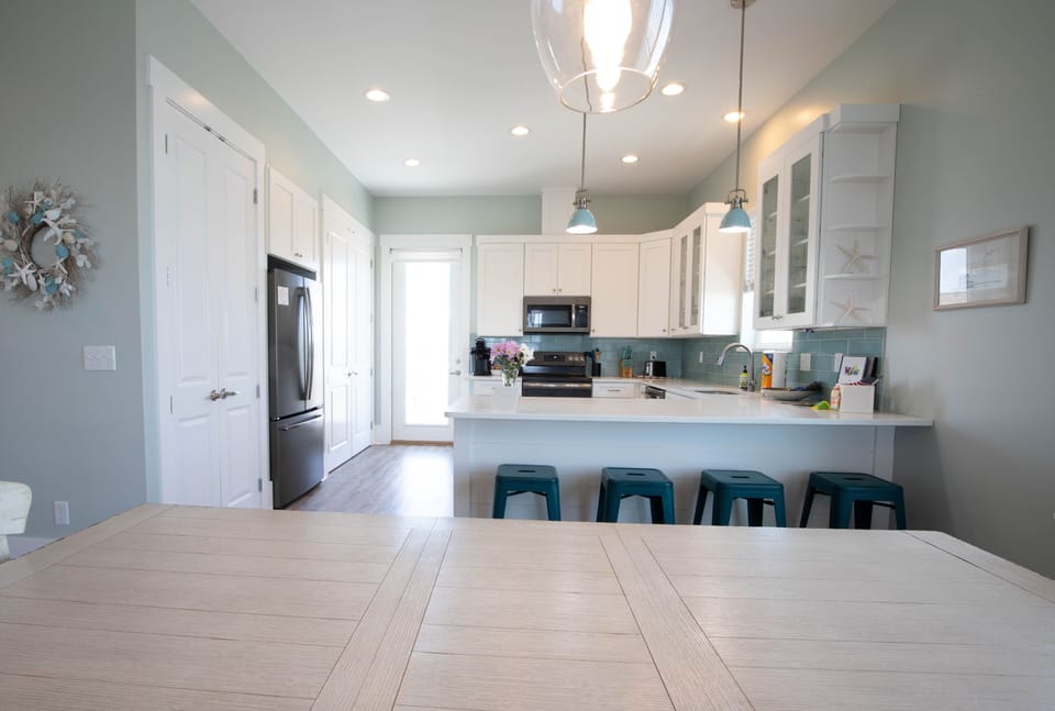 Dining kitchen