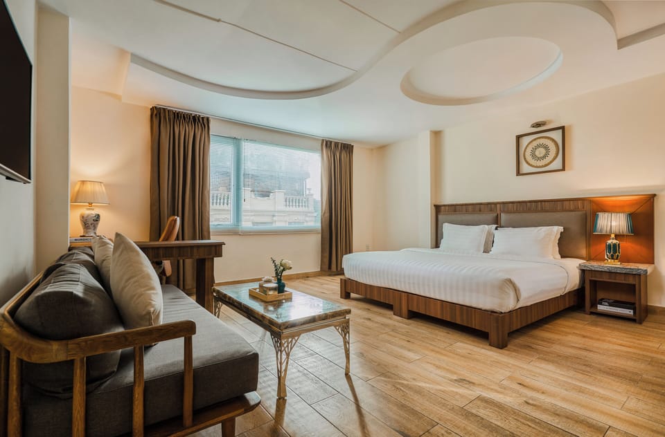 Luxury Room | City view
