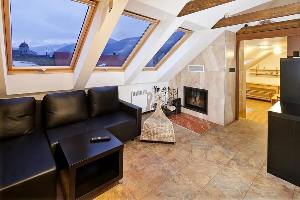 Family Apartment, 1 Bedroom | Living area