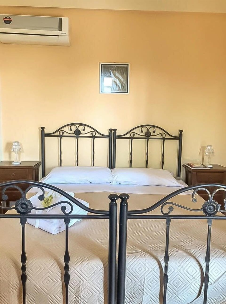 Basic Room, Sea View | Minibar, desk, soundproofing, cribs/infant beds
