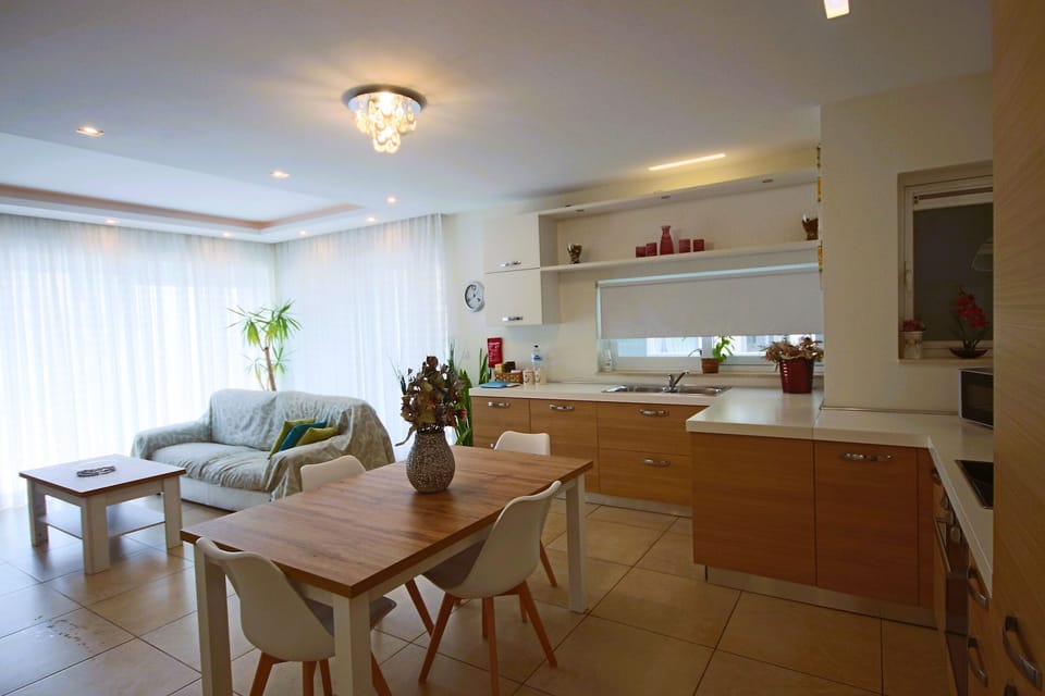 Kitchen living