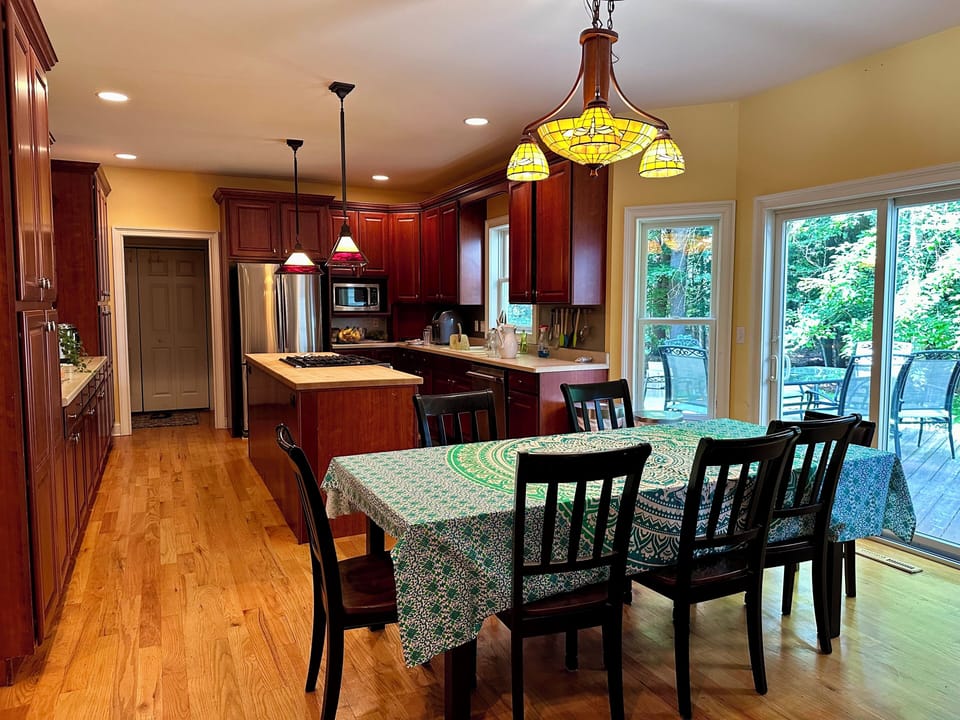 Multiple dining tables for groups