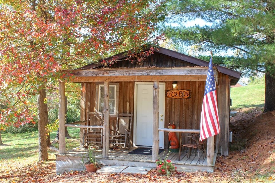 Close to Athens & Logan attractions, restaurants & shops! 