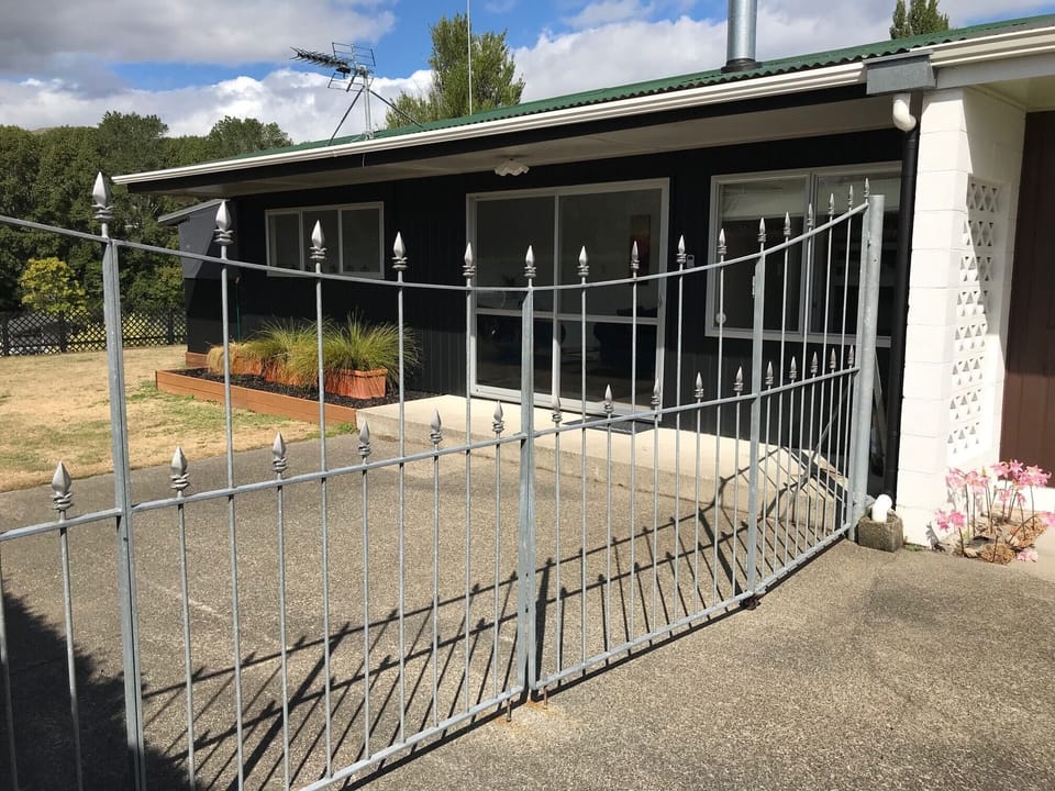 Fully fenced