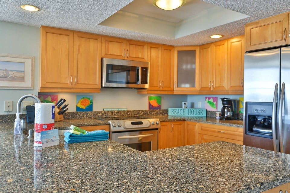 Fully Equipped Kitchen with Starter Kit Provided