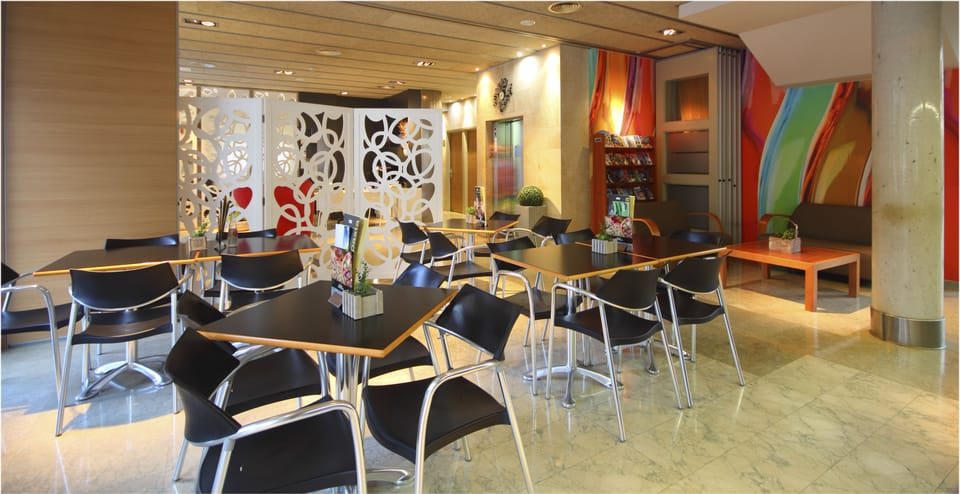 Snack bar