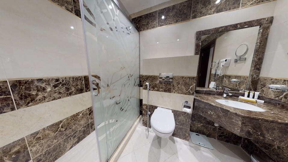 Free toiletries, slippers, bidet, towels