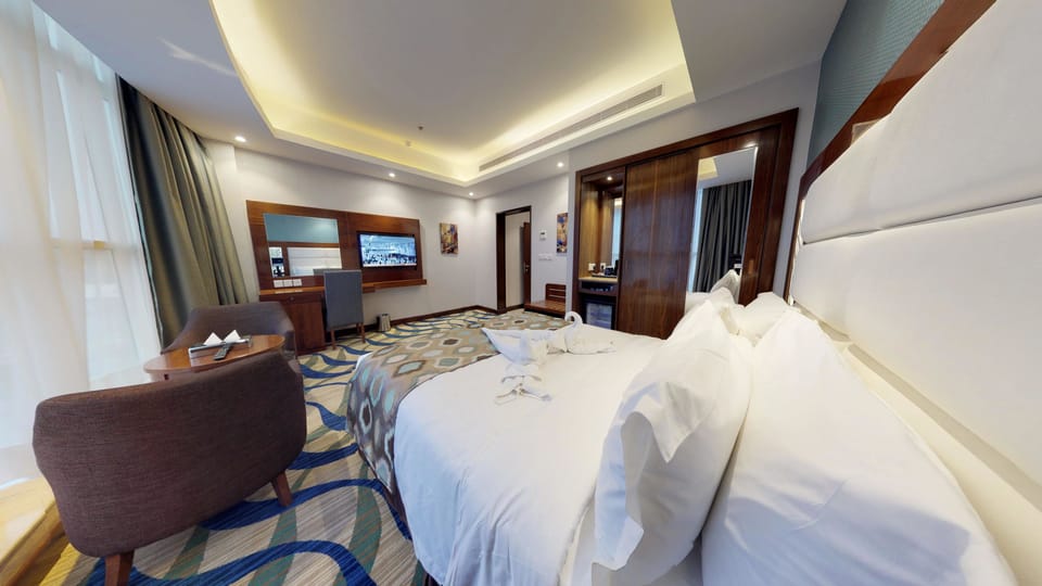 Deluxe Twin Room | Blackout drapes, free WiFi