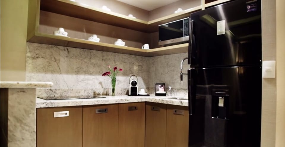 Premium Loft | Private kitchen | Espresso maker, griddle