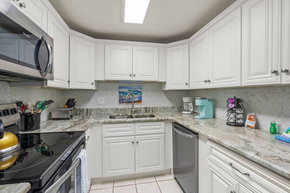 Cook with ease in this storage-friendly kitchen