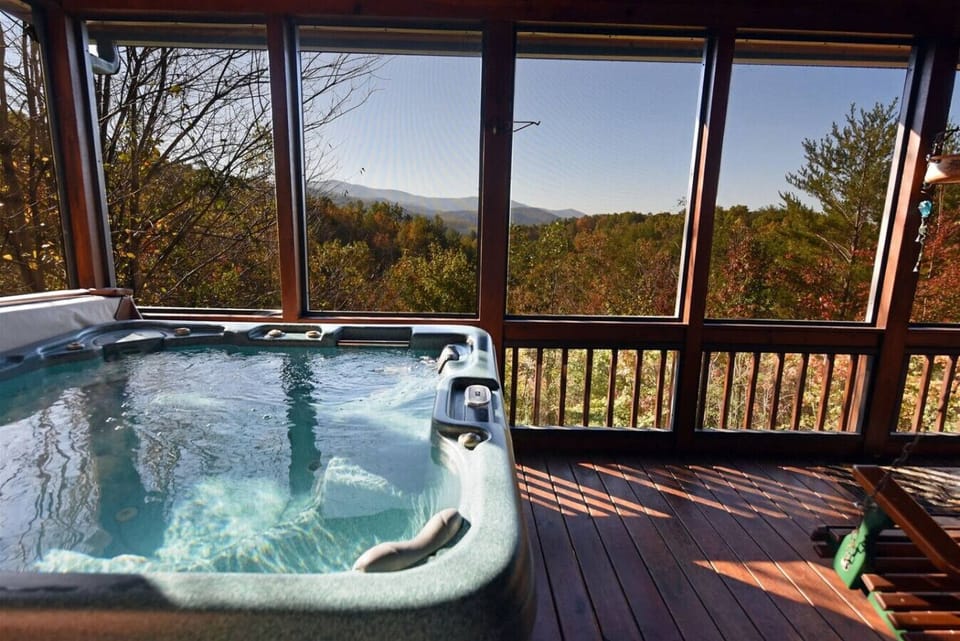 Luxury Pet Friendly Blue Ridge Cabin Rental with hot tub- Fenced Yard and Mountain View