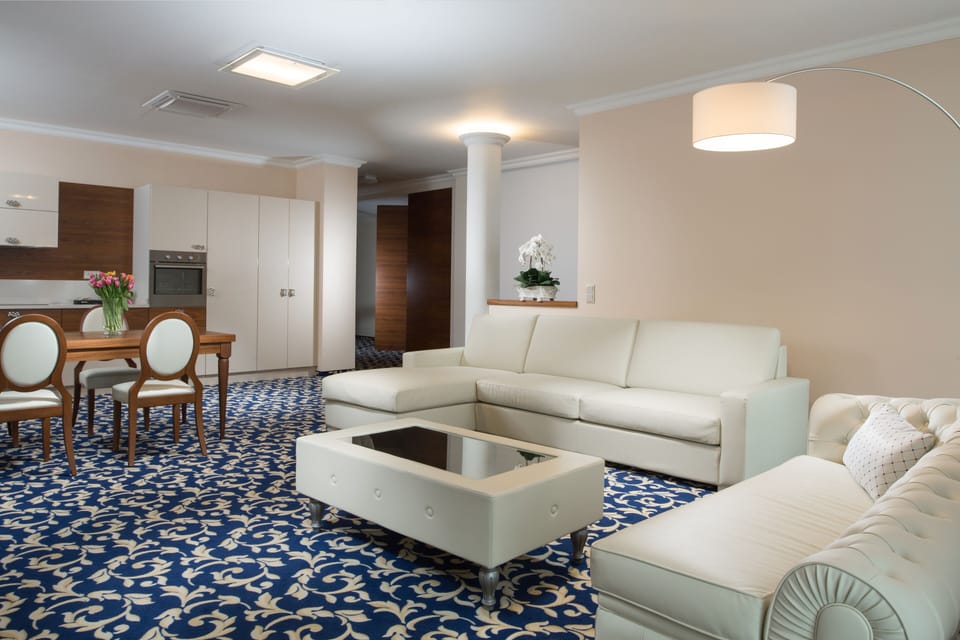 Presidential Suite | Living area | Flat-screen TV
