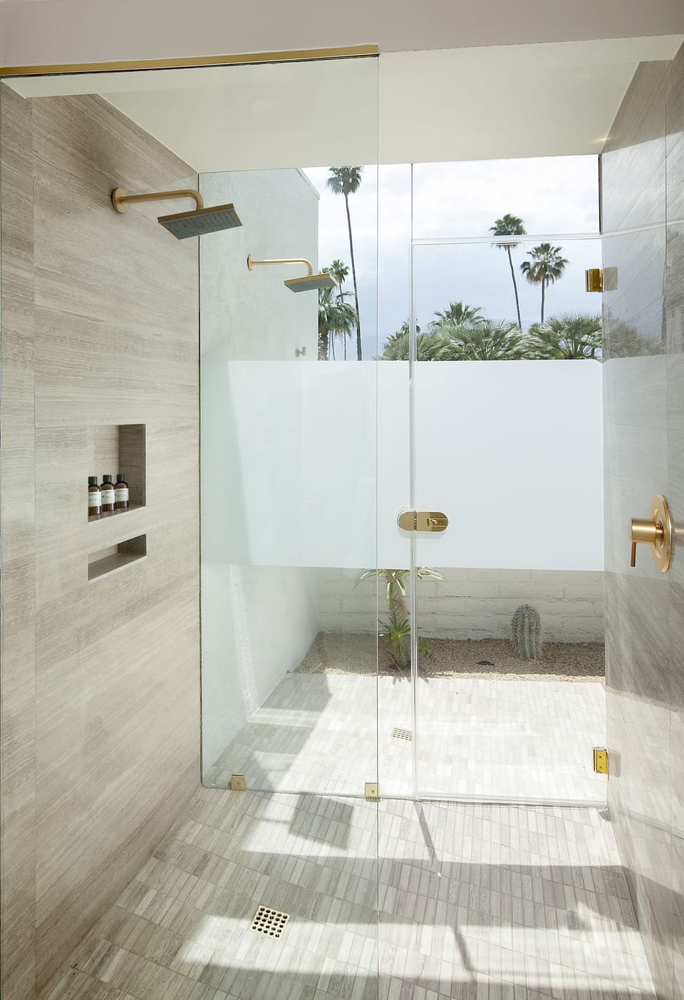 Bathroom shower