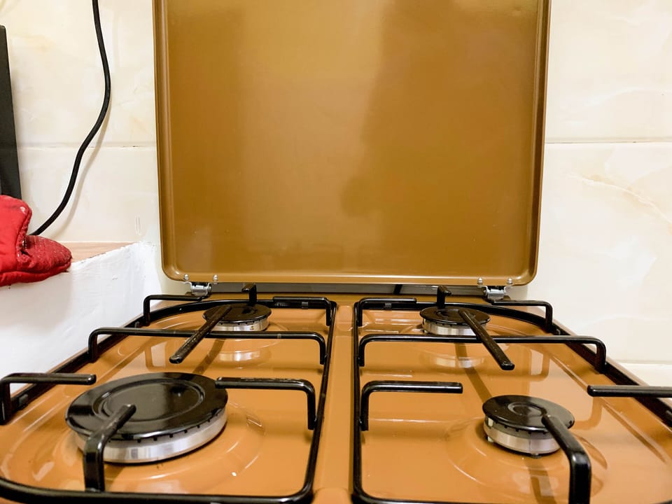 Deluxe Apartment, 3 Bedrooms, Non Smoking | Private kitchen | Fridge, microwave, oven, stovetop