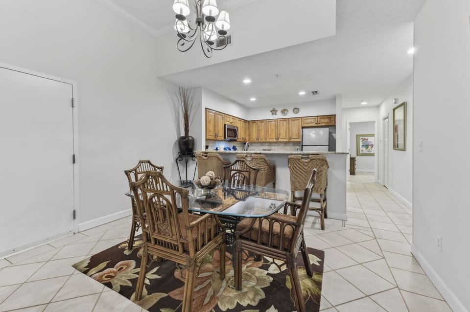 065-Dining Room - B