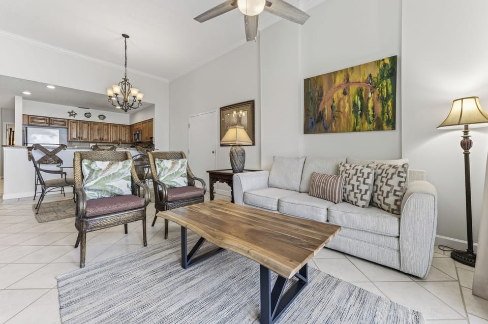 010-Living Room - A