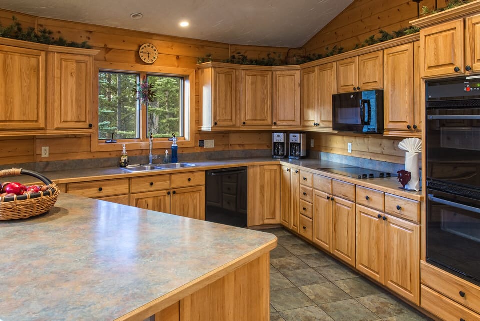 Spacious Kitchen or call our Priavte Chef!
