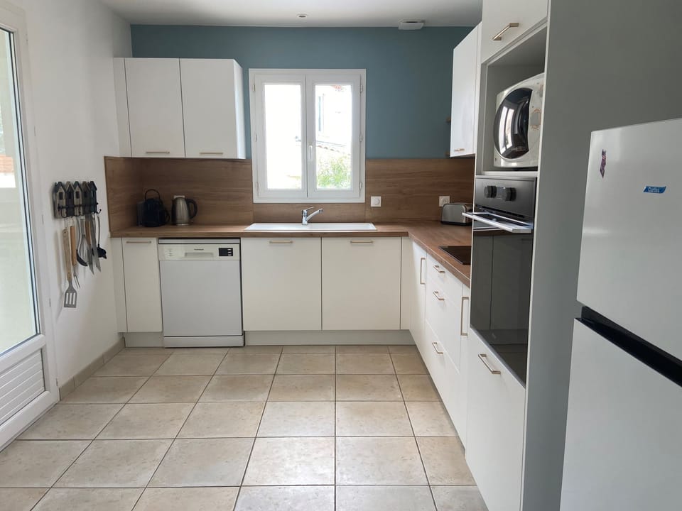 Kitchen / Dining Room