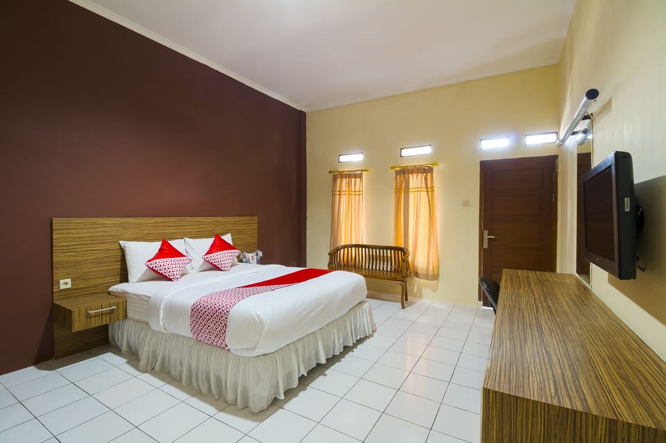 Deluxe Suite | Desk, free WiFi, bed sheets