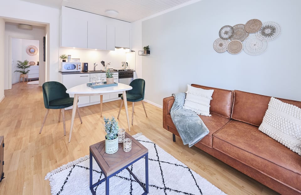 Classic Apartment, 1 Bedroom, Kitchen, City View | Private kitchen | Full-size fridge, microwave, oven, stovetop