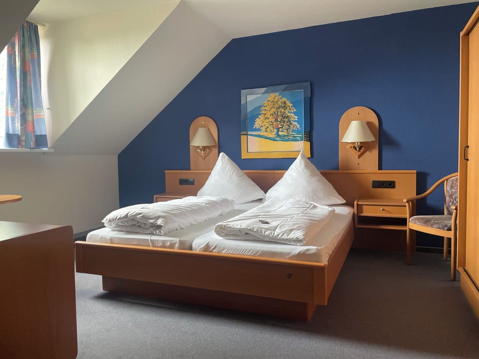 Classic Double Room | Desk, blackout drapes, cribs/infant beds, free WiFi