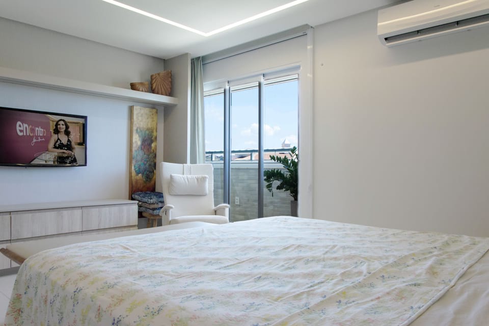 Penthouse | Iron/ironing board, free WiFi, bed sheets