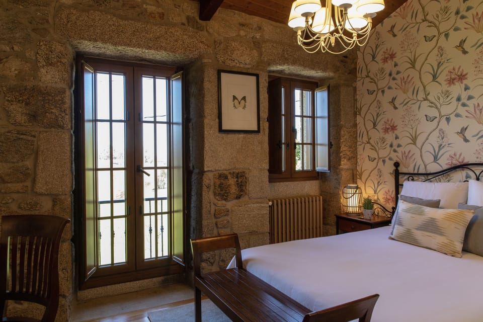 Double Room, 1 Queen Bed (3) | Desk, soundproofing, free WiFi, bed sheets