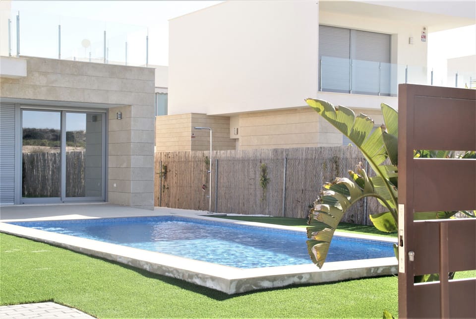 Zapholiday - 3053 - rental Villa Vistabella golf, Alicante - swimming pool