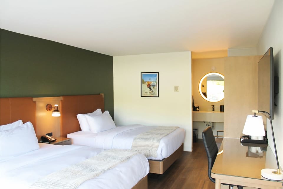 Pillowtop beds, laptop workspace, WiFi (free), alarm clocks