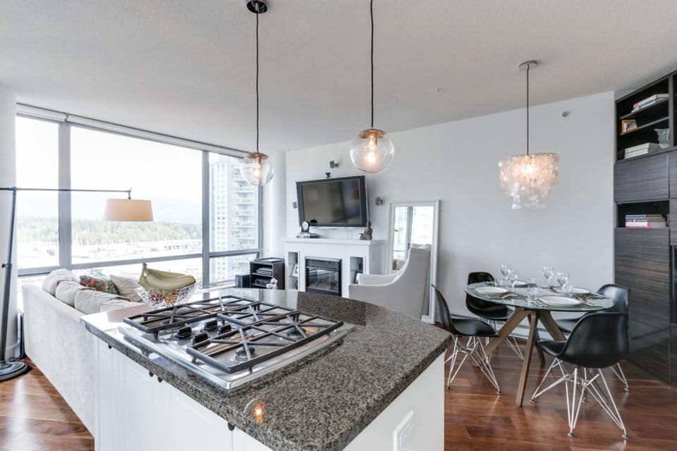 Living & Dining