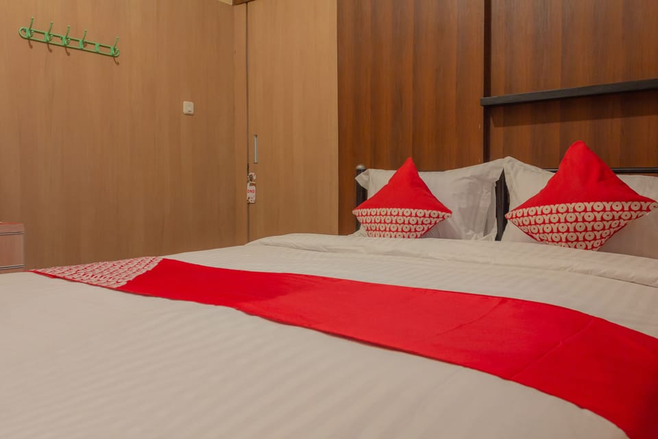 Standard Double Room | Desk, free WiFi, bed sheets