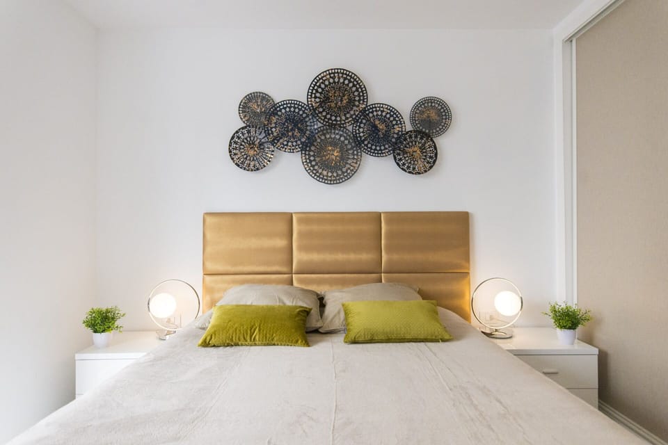 Apartment, 2 Bedrooms | 2 bedrooms, blackout drapes, iron/ironing board, free WiFi