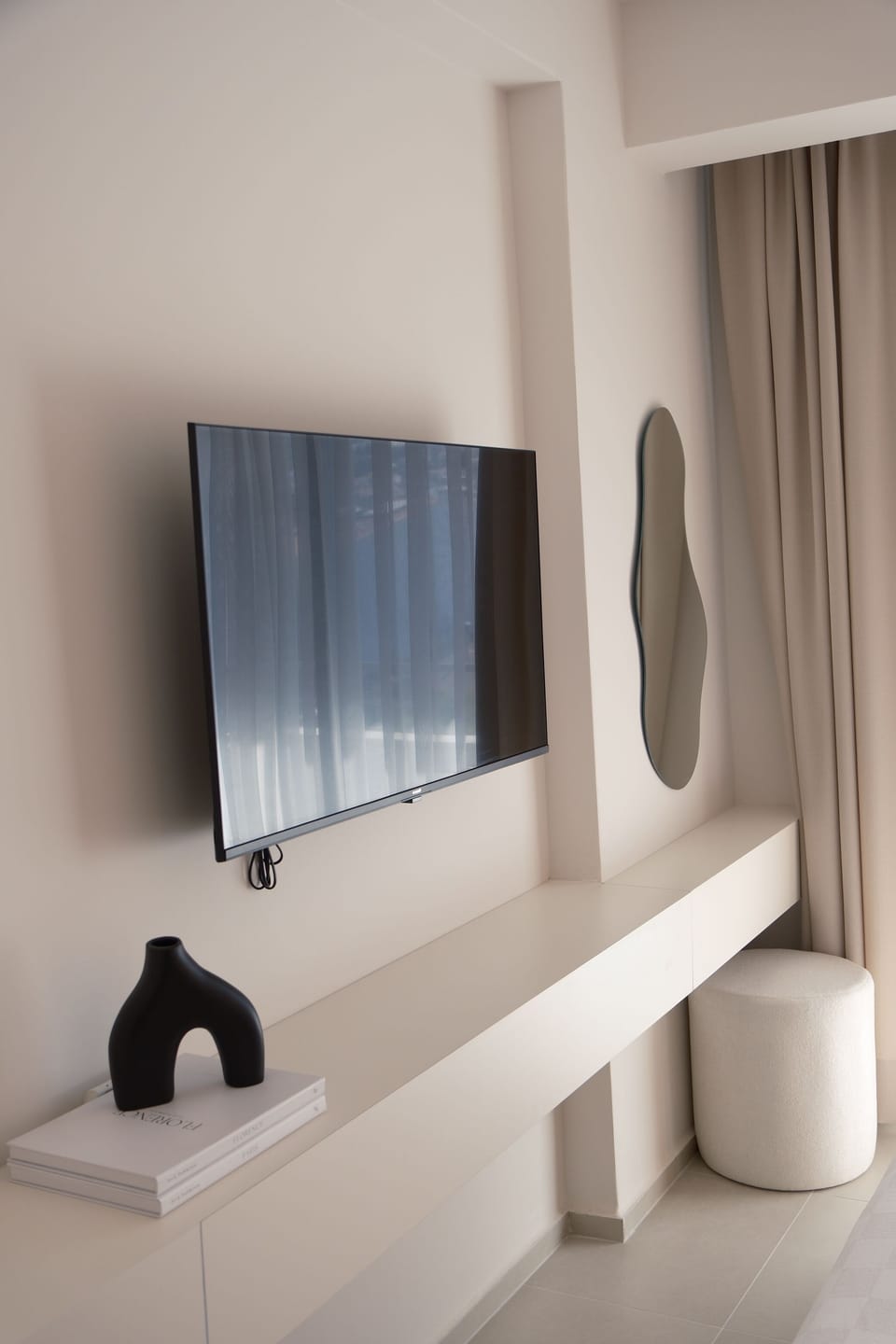Standard Double Room, Partial Sea View | 1 bedroom, minibar, desk, laptop workspace