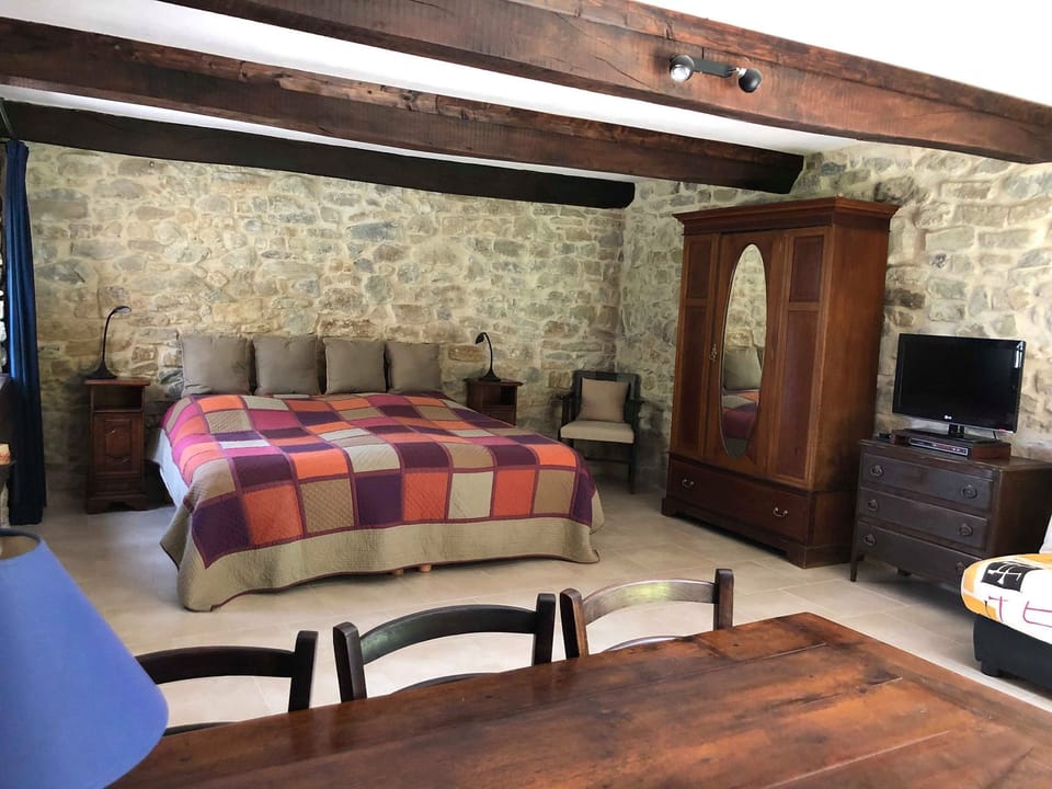 Panoramic Triple Room | Individually decorated, individually furnished, desk, blackout drapes