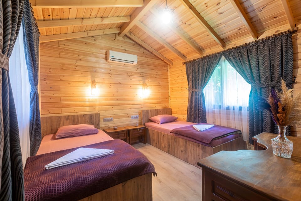 Twin Room | Soundproofing, bed sheets