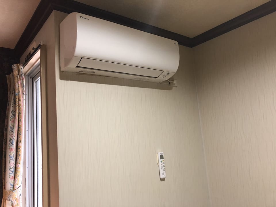 Executive Room, Smoking | Desk, laptop workspace, iron/ironing board, free WiFi