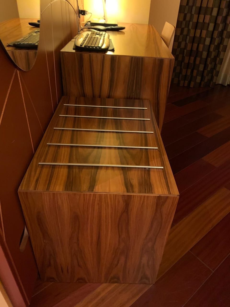 Room amenity