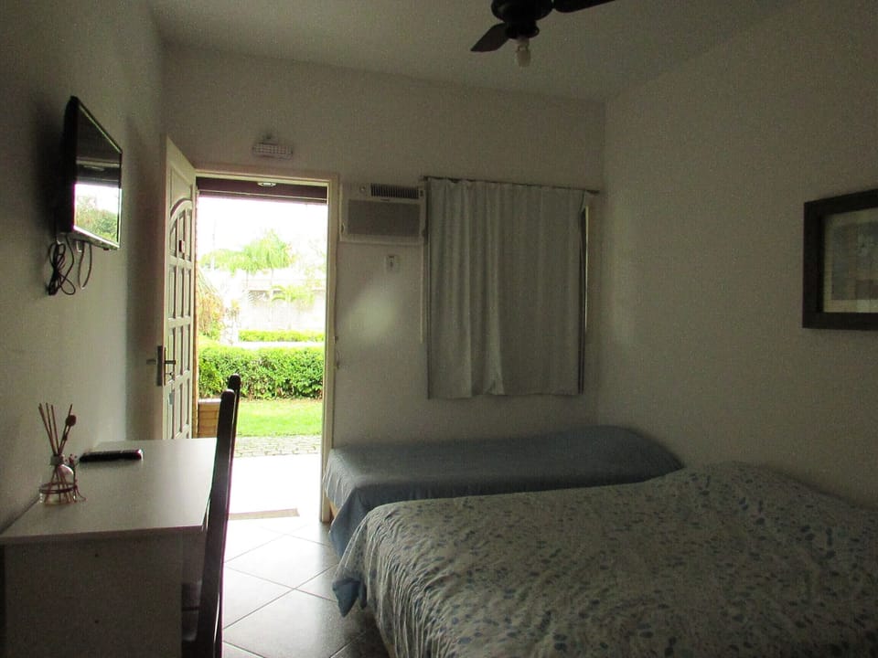 Superior Suite | Minibar, blackout drapes, free WiFi, bed sheets