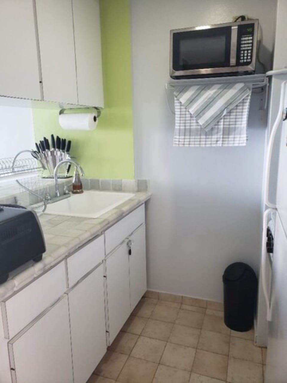 Apartment, Sea View | Private kitchen | Electric kettle, toaster
