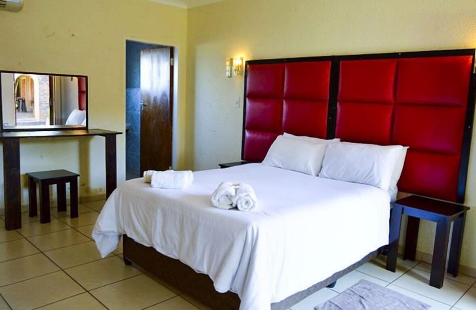 Luxury Twin Room, Multiple Beds | Desk, laptop workspace, blackout drapes, iron/ironing board