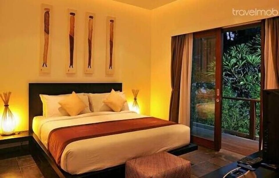 Seminyak 2 Bedrooms Luxury Villa