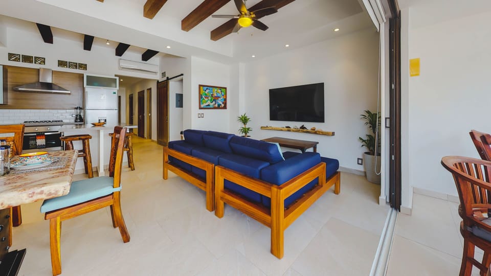 Condo - Image 10