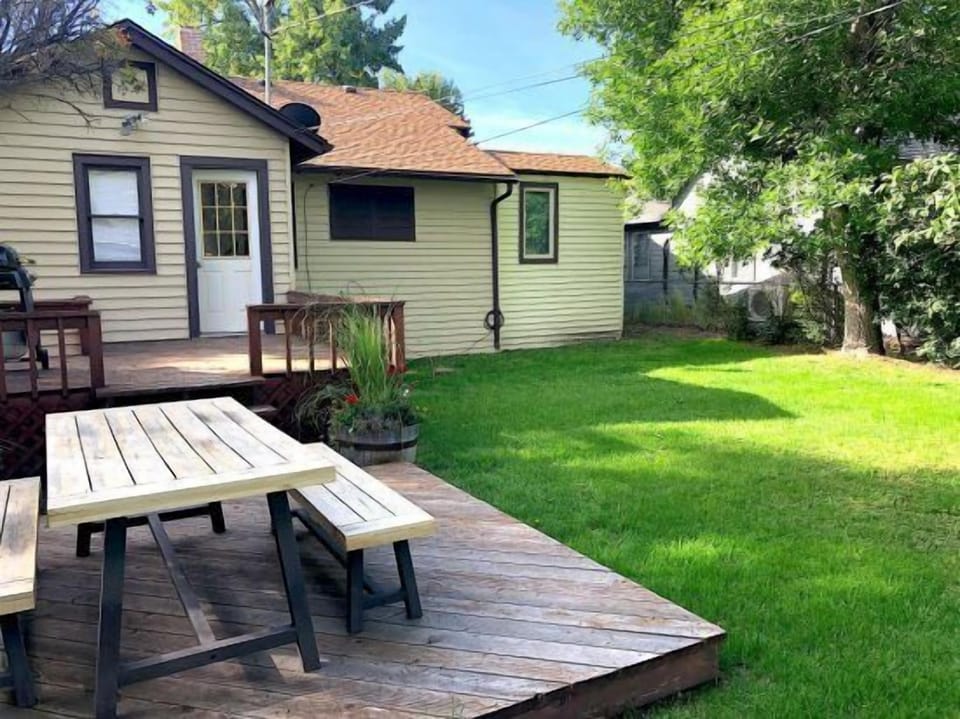 Retreat to the large backyard at Cottonwood Cottage