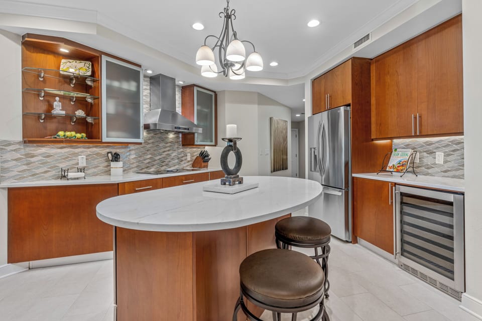 Gourmet Kitchen: wine fridge, five burner cooktop, and more