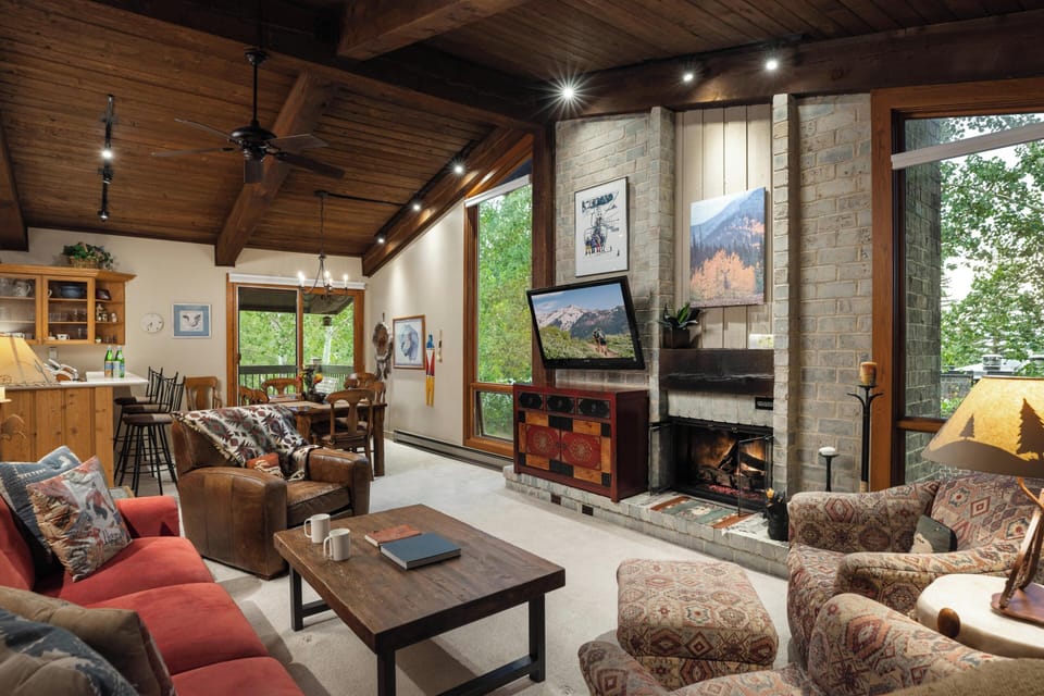 Spacious Living Area