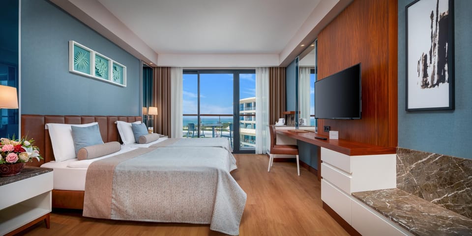 Free minibar, in-room safe, free cribs/infant beds, free rollaway beds