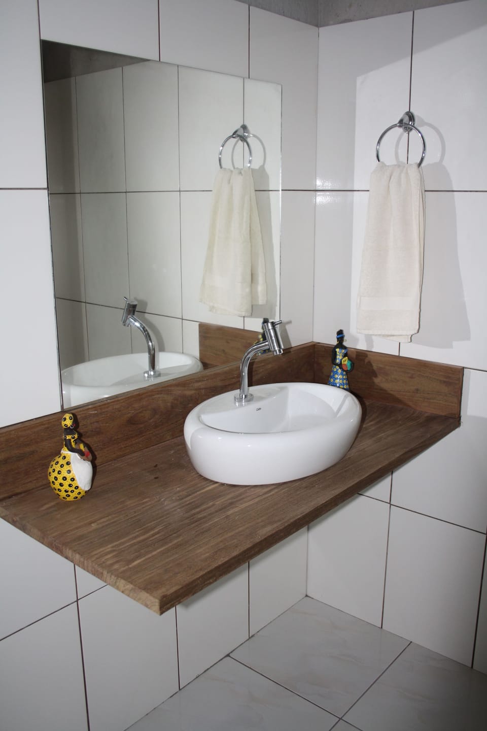 King Deluxe | Bathroom | Shower