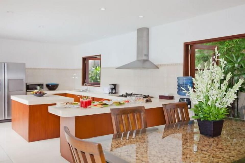 Heart Seminyak 3 Bedroom Pool Villa